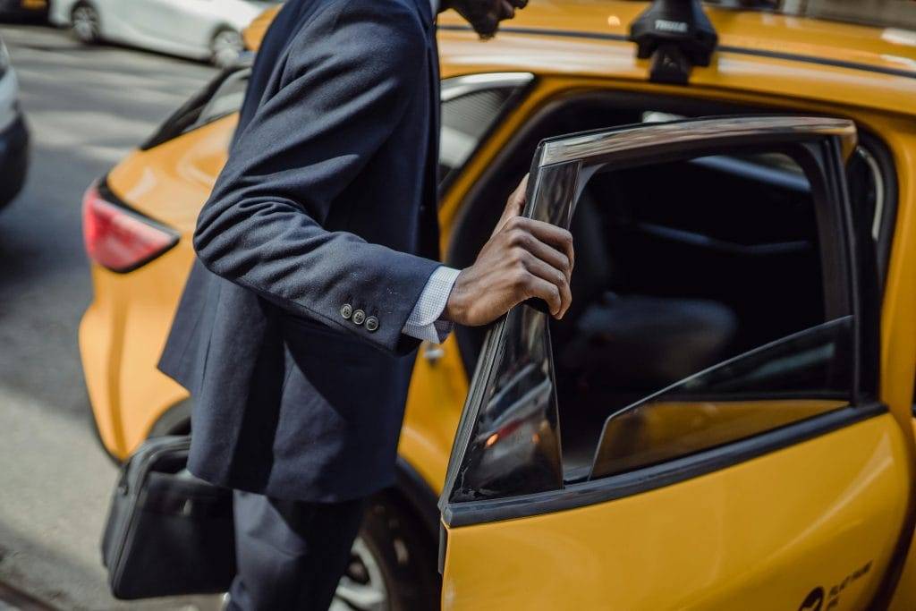 Top 5 Reasons to Choose ZTX Taxi in Austin, TX Over Rideshare Apps